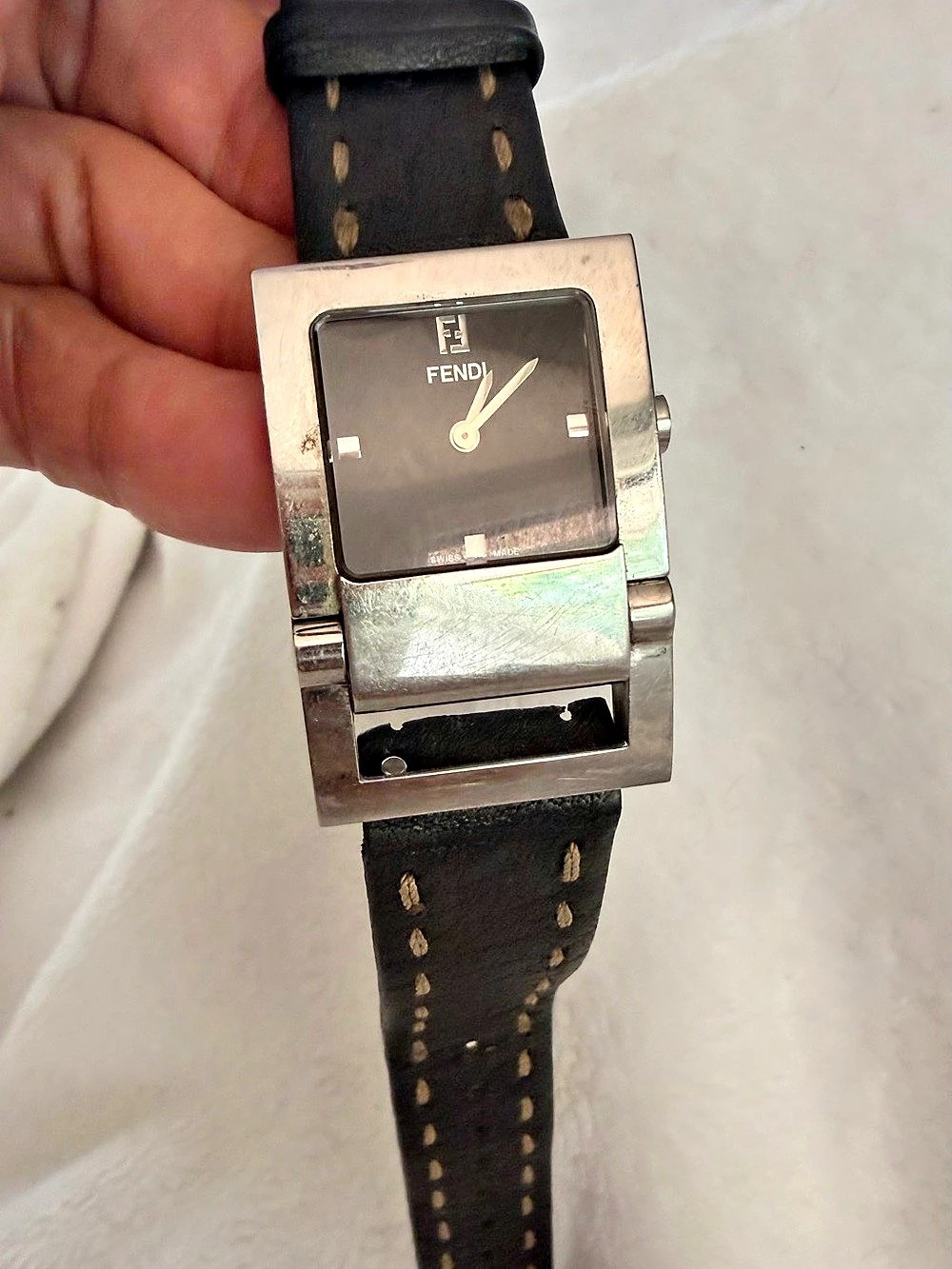 Fendi Watch leather Black Silver